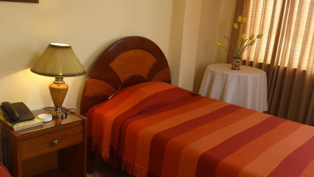 Copacabana Hotel Tacna Zewnętrze zdjęcie